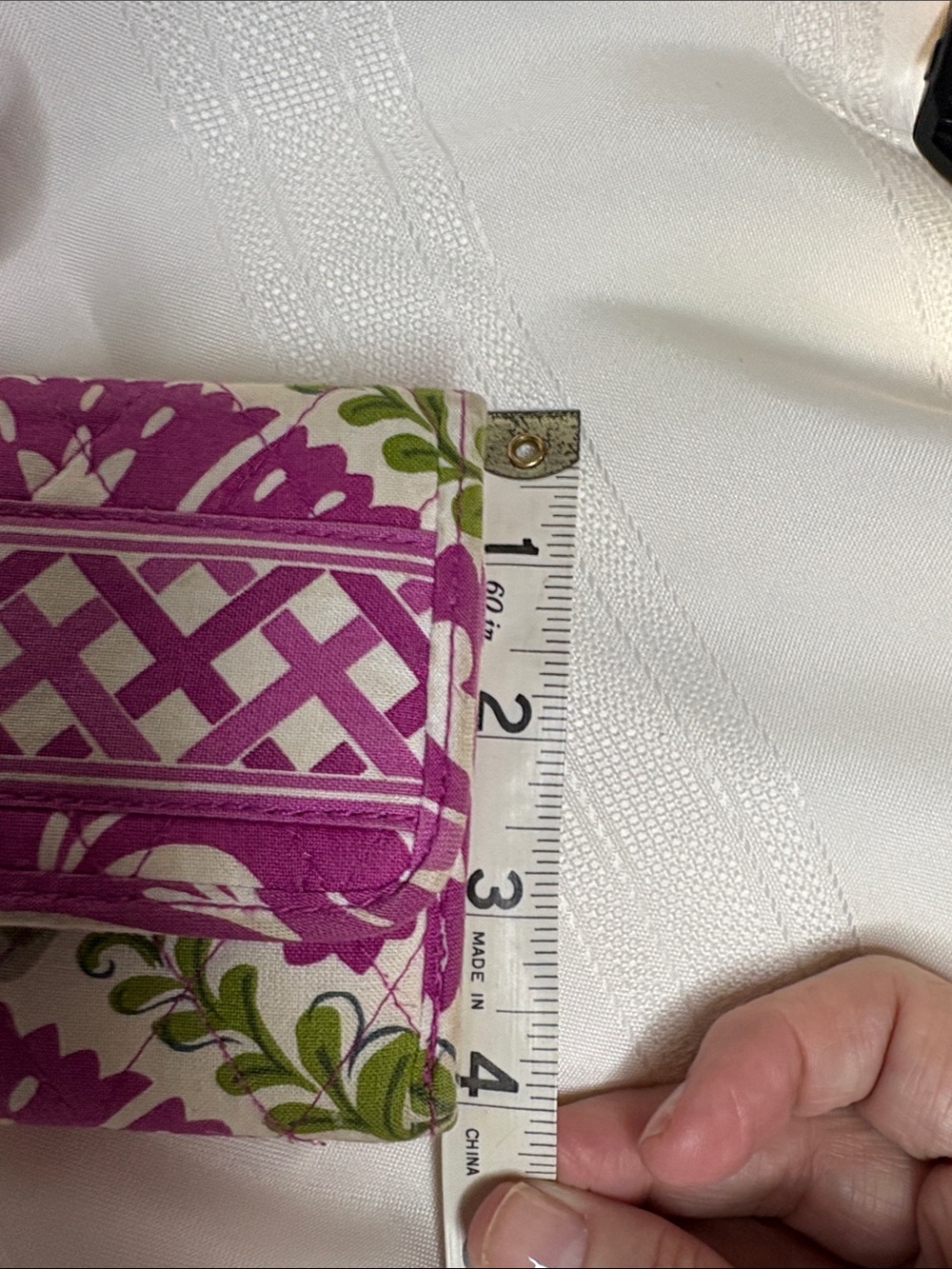 Vera Bradley Retired Julep Tulip Quilted Trifold Wallet - Picture 4 of 14